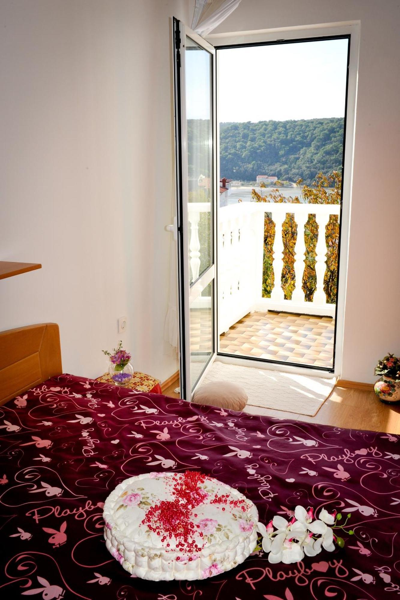 Apartments With A Parking Space Kampor, Rab - 14998 Rum bild